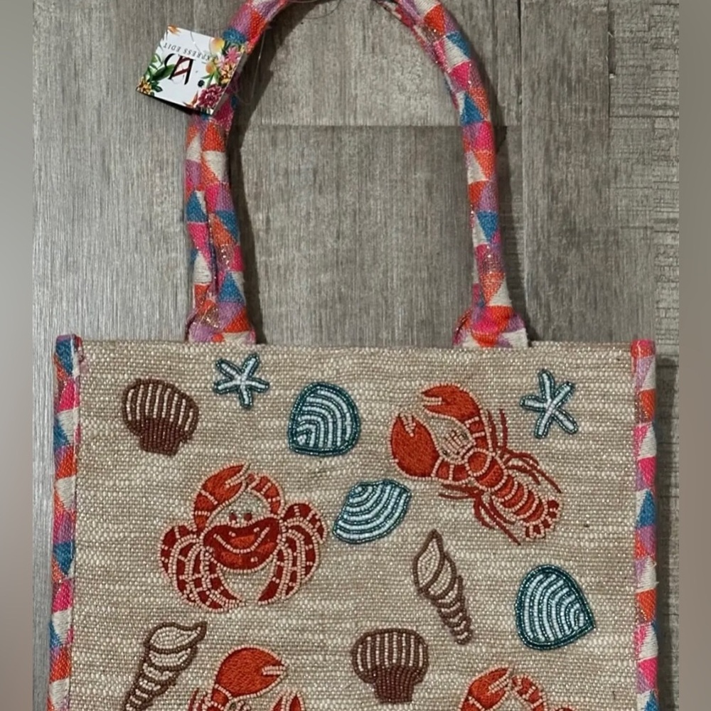 Viral Beaded Crab & Shell “Under the Sea” Bag - Multicolor